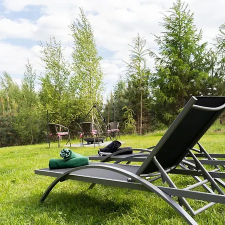 Semesterbostad Kaszubska Nirvana - Caloroczny Dom Na Wylacznosc Z Jacuzzi *