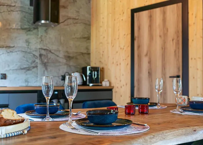 Semesterbostad Kaszubska Nirvana - Caloroczny Dom Na Wylacznosc Z Jacuzzi Stare Czaple