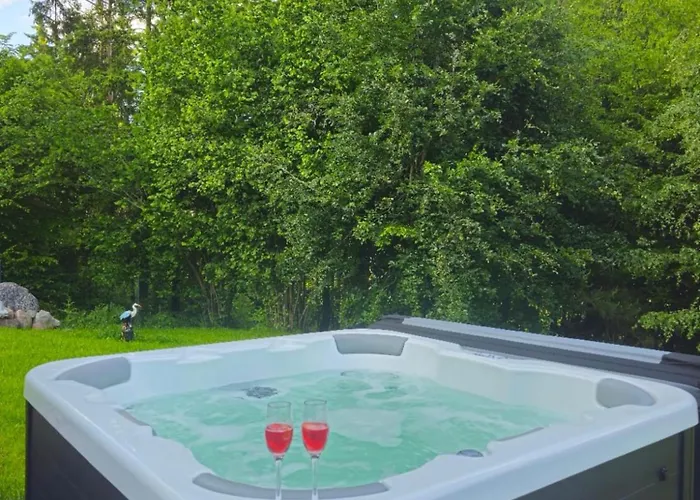 Kaszubska Nirvana - Caloroczny Dom Na Wylacznosc Z Jacuzzi Сasa de vacaciones Stare Czaple