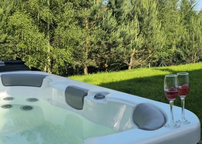Сasa de vacaciones Kaszubska Nirvana - Caloroczny Dom Na Wylacznosc Z Jacuzzi Stare Czaple